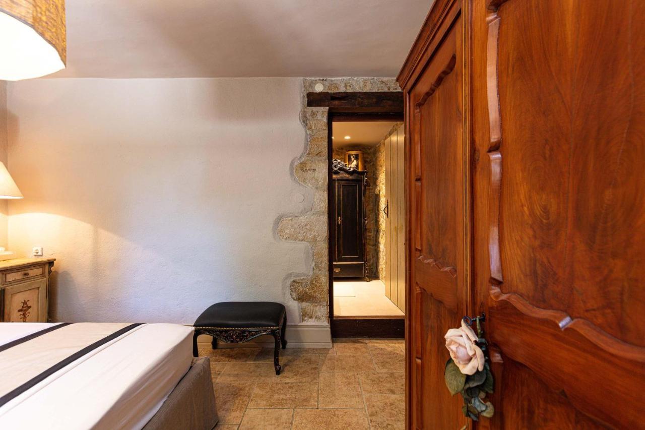 Villa Mantilari Wine Estate 7 Apartments 2 Private Pools 1 Heated Tennis Court Fitness Center 阿卡尼斯 外观 照片